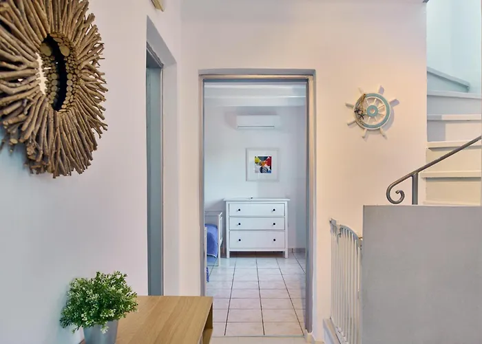 Ariadne Periyali Villa *