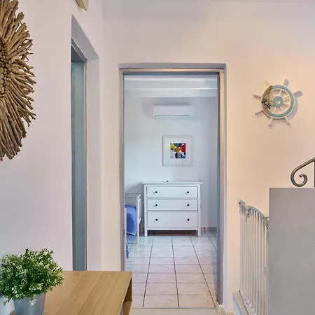 Ariadne Periyali Villa *